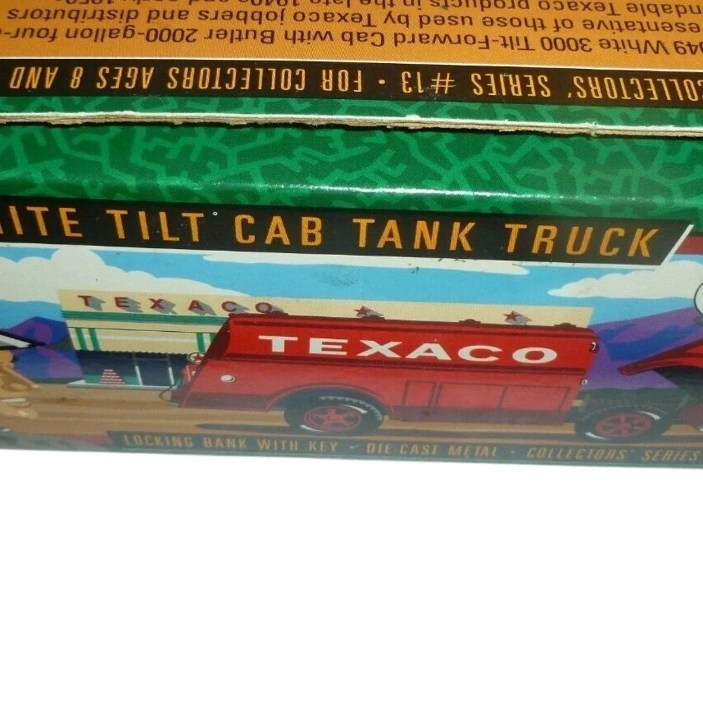 Ertl Texaco 1949 White Tilt Cab Tank Truck Die-Cast Metal Locking Bank #13 F950